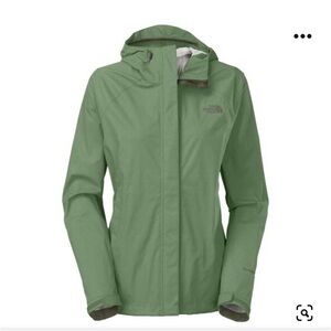 Light Green The North Face Venture Rain Jacket, womens medium